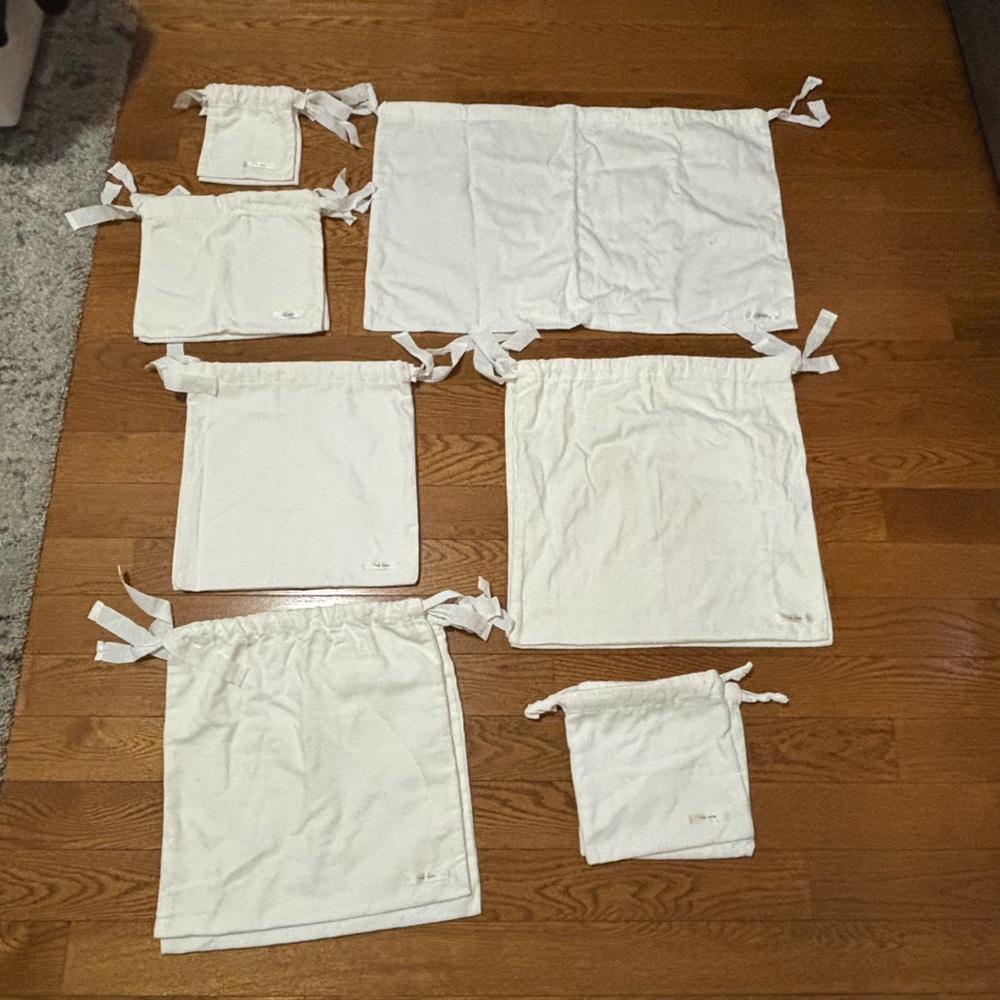 The row dust bag. In different size
